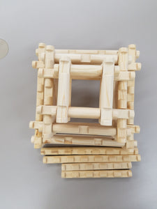 Log Cabin Building set, 250 pieces, handmade, in sturdy plastic tub
